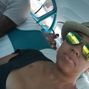 Meet your Posher, Elaina